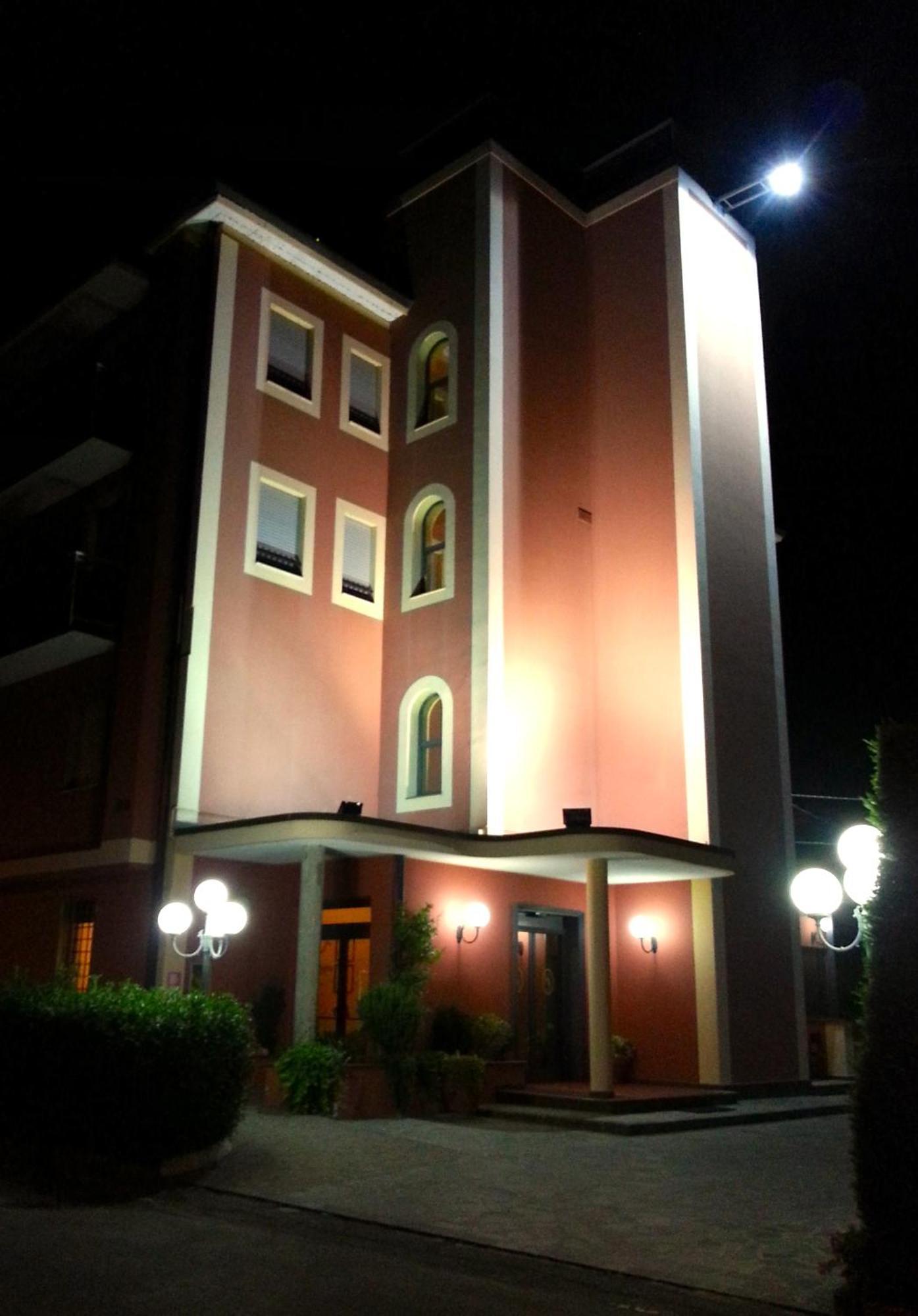 Hotel Aquila Castelfranco Emilia Eksteriør bilde
